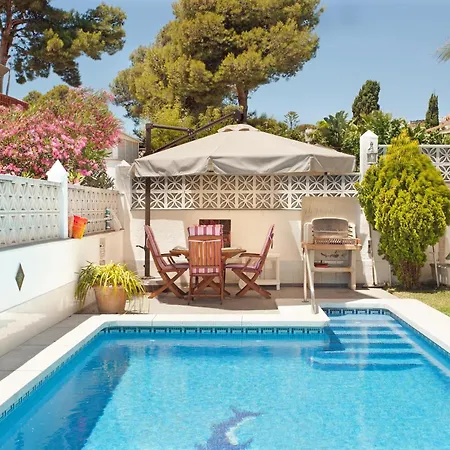 בית נופש Costa Del Sol *